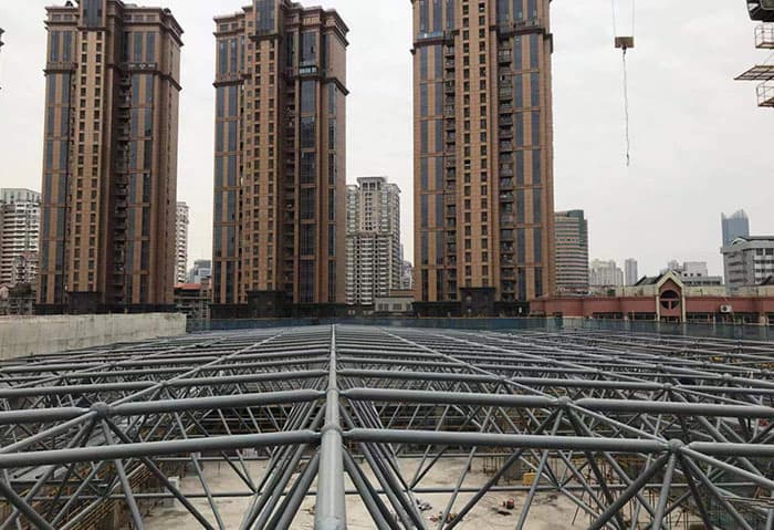 德兴螺栓球网架结构